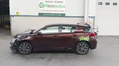 Veículo de Sucata LEXUS CT (ZWA10_) 200H (ZWA10_) do ano 2018 alimentado 2ZR