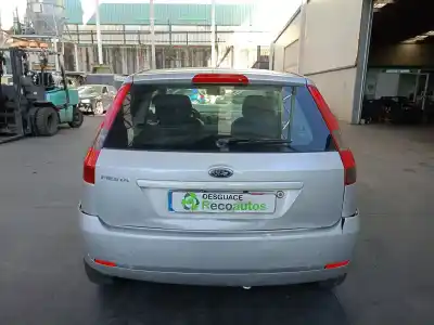 Veículo de Sucata ford fiesta (cbk) 1.6 16v cat do ano 2004 alimentado fyjb