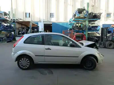 Veículo de Sucata ford fiesta (cbk) 1.6 16v cat do ano 2004 alimentado fyjb