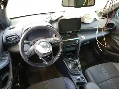 Scrapping Vehicle toyota yaris cross (mxp_) 1.5 hybrid a las 4 ruedas (mxpj15) of the year 2023 powered m15a