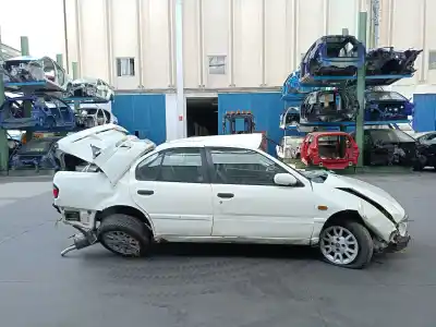 Vehicul casat nissan primera (p10) 1.6 al anului 1995 alimentat ga16de