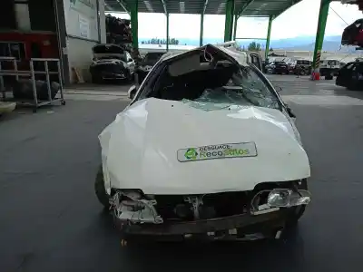 Vehicul casat nissan primera (p10) 1.6 al anului 1995 alimentat ga16de