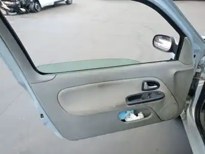 Veículo de Sucata renault clio ii (bb_, cb_) 1.5 dci (b/cb08) do ano 2003 alimentado k9kb702