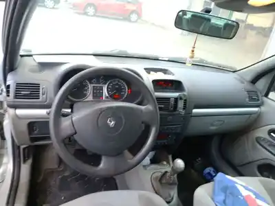 Veículo de Sucata renault clio ii (bb_, cb_) 1.5 dci (b/cb08) do ano 2003 alimentado k9kb702