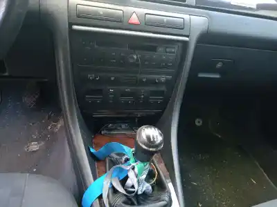 Veicolo di demolizione audi a6 berlina (4b2) 2.5 v6 24v tdi dell'anno 1998 alimentato afb