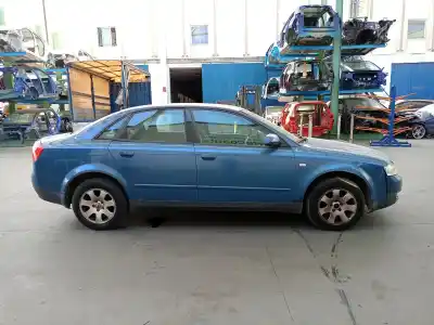Veículo de Sucata audi a4 berlina (8e) 1.9 tdi (96kw) do ano 2001 alimentado awx