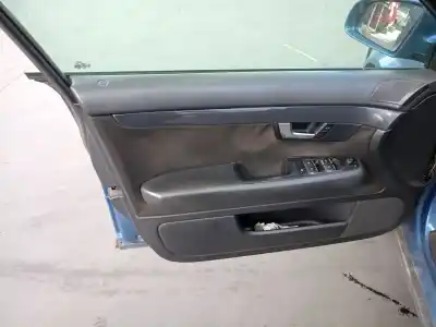 Veículo de Sucata audi a4 berlina (8e) 1.9 tdi (96kw) do ano 2001 alimentado awx