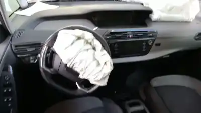 Здавання транспортного засобу citroen c4 picasso ii 1.2 thp 130 року 2018 потужний hn02