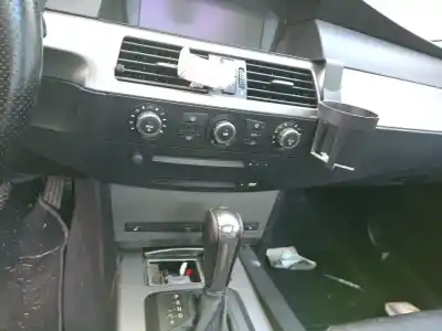 Veículo de Sucata bmw serie 5 touring (e61) 2.5 cat do ano 2009 alimentado 256d2