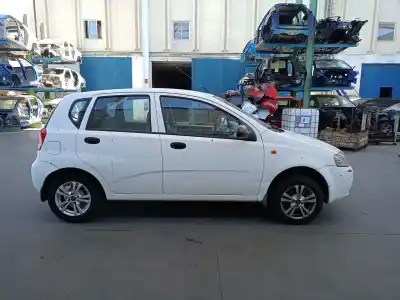 Veículo de Sucata daewoo kalos (klas) 1.2 do ano 2003 alimentado b12s1