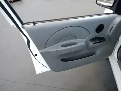 Veículo de Sucata daewoo kalos (klas) 1.2 do ano 2003 alimentado b12s1