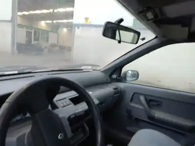 Veicolo di demolizione renault clio i (b/c57_, 5/357_) 1.2 (b/c/s57a, b/c57s, 5/357f, 5/357j, 5/357l, 5/357r) dell'anno 1993 alimentato e7fd704