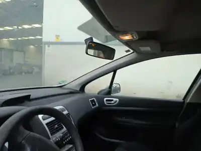 Здавання транспортного засобу peugeot 307 break/sw (s2) 1.6 16v cat року 2006 потужний nfu