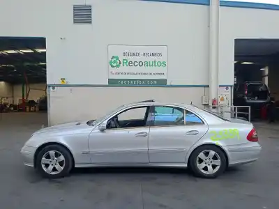 Здавання транспортного засобу MERCEDES-BENZ CLASE E (W211) BERLINA  року 2003 потужний 647961
