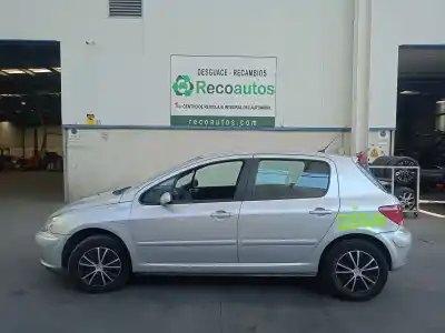 Veículo de Sucata PEUGEOT 307 BERLINA (S2)  do ano 2005 alimentado 9HX