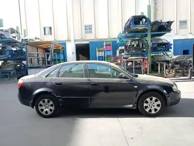 Veículo de Sucata audi a4 berlina (8e) 1.9 tdi (96kw) do ano 2003 alimentado awx