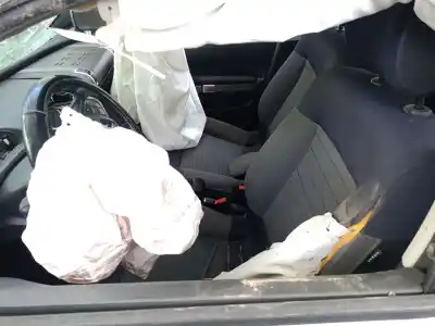 Veículo de Sucata citroen c4 cactus 1.6 bluehdi 100 do ano 2015 alimentado bh02