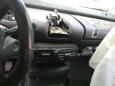 Veículo de Sucata citroen c4 cactus 1.6 bluehdi 100 do ano 2015 alimentado bh02