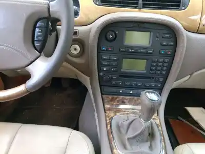 Scrapping Vehicle jaguar s-type 2.7 v6 diesel cat of the year 2004 powered 7b