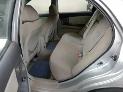 Veículo de Sucata kia cerato 2.0 lx crdi familiar do ano 2005 alimentado d4ea