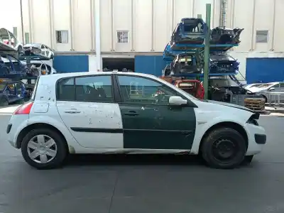 Scrapping Vehicle renault megane ii (bm0/1_, cm0/1_) 1.9 dci (bm0g, cm0g) of the year 2005 powered f9q 800