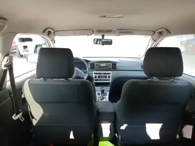 Veicolo di demolizione toyota corolla (_e12_) 1.4 d (nde120_) dell'anno 2006 alimentato 1nd