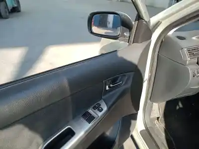 Veicolo di demolizione toyota corolla (_e12_) 1.4 d (nde120_) dell'anno 2006 alimentato 1nd