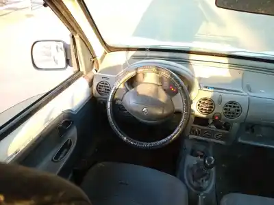 Здавання транспортного засобу renault kangoo (f/kc0) 1.9 diesel року 2001 потужний f8qp6