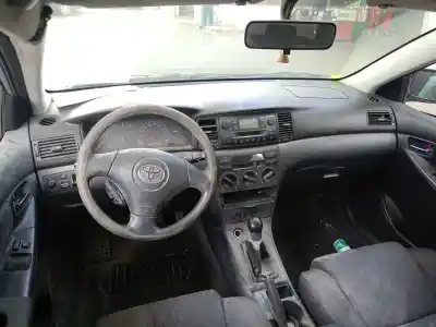 Veículo de Sucata toyota corolla (_e12_) 2.0 d-4d (cde120_) do ano 2004 alimentado 1cdftv