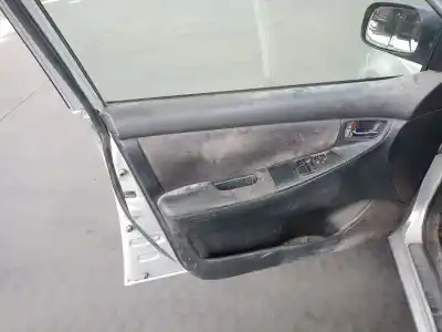 Veículo de Sucata toyota corolla (_e12_) 2.0 d-4d (cde120_) do ano 2004 alimentado 1cdftv