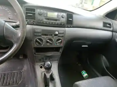 Veículo de Sucata toyota corolla (_e12_) 2.0 d-4d (cde120_) do ano 2004 alimentado 1cdftv