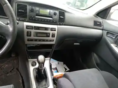 Scrapping Vehicle toyota corolla (_e12_) 2.0 d-4d (cde120r_, cde120l_) of the year 2002 powered 1cdftv