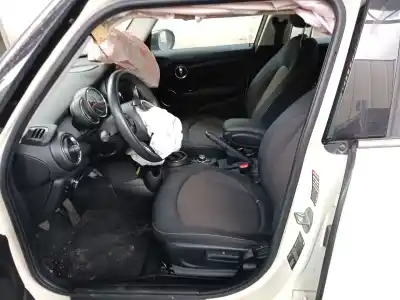 Здавання транспортного засобу mini mini countryman (f60) cooper року 2019 потужний b38a15a