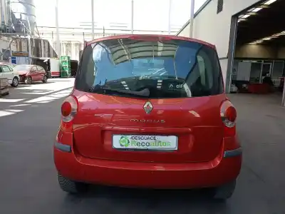 Veículo de Sucata renault modus 1.5 dci diesel do ano 2004 alimentado k9kj7