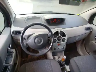 Veículo de Sucata renault modus 1.5 dci diesel do ano 2004 alimentado k9kj7