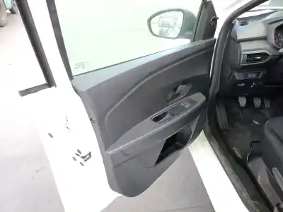 Veículo de Sucata dacia sandero iii 1.0 tce 90 do ano 2024 alimentado h4df4