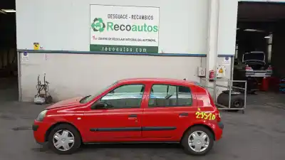 Veículo de Sucata renault clio ii fase i (b/cbo) 1.2 do ano 2003 alimentado d7fg726