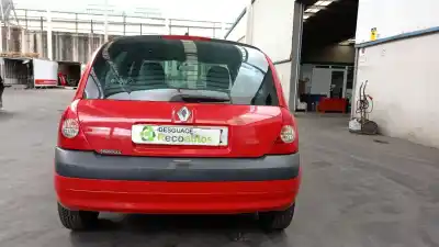 Veículo de Sucata renault clio ii fase i (b/cbo) 1.2 do ano 2003 alimentado d7fg726