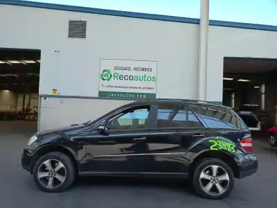 Vehículo de desguace MERCEDES-BENZ CLASE M (W164)  del año 2007 con motor 113964