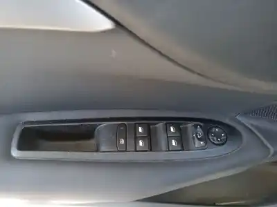 Veículo de Sucata citroen c4 lim. collection do ano 2011 alimentado 9h06