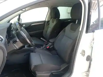 Veículo de Sucata citroen c4 lim. collection do ano 2011 alimentado 9h06