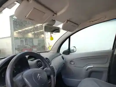 Veículo de Sucata citroen c3 1.4 do ano 2003 alimentado kfv