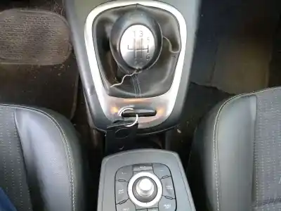 Veículo de Sucata renault grand scénic iii (jz0/1_) 1.6 dci (jz00, jz12) do ano 2013 alimentado r9ma402