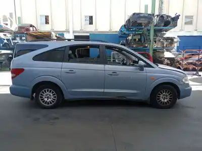 Veículo de Sucata ssangyong rodius i 2.7 xdi do ano 2005 alimentado d27dt