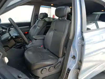 Veículo de Sucata ssangyong rodius i 2.7 xdi do ano 2005 alimentado d27dt