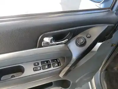 Veículo de Sucata ssangyong rodius i 2.7 xdi do ano 2005 alimentado d27dt