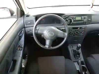 Veículo de Sucata toyota corolla (_e12_) 1.4 d (nde120_) do ano 2006 alimentado 1nd