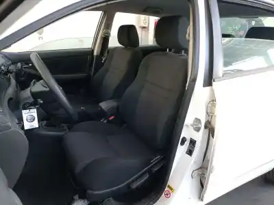 Veículo de Sucata toyota corolla (_e12_) 1.4 d (nde120_) do ano 2006 alimentado 1nd