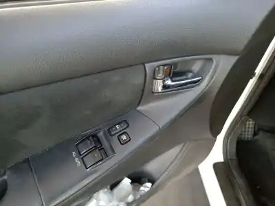 Veículo de Sucata toyota corolla (_e12_) 1.4 d (nde120_) do ano 2006 alimentado 1nd