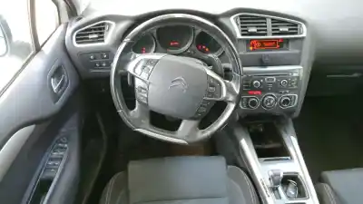 Veículo de Sucata citroen c4 lim. 1.6 hdi fap do ano 2011 alimentado 9h05